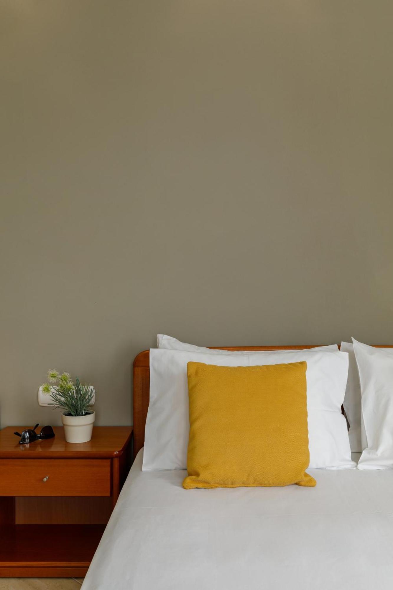 Agyra Seaview Hotel By Panel Hospitality 네오이포로이 외부 사진