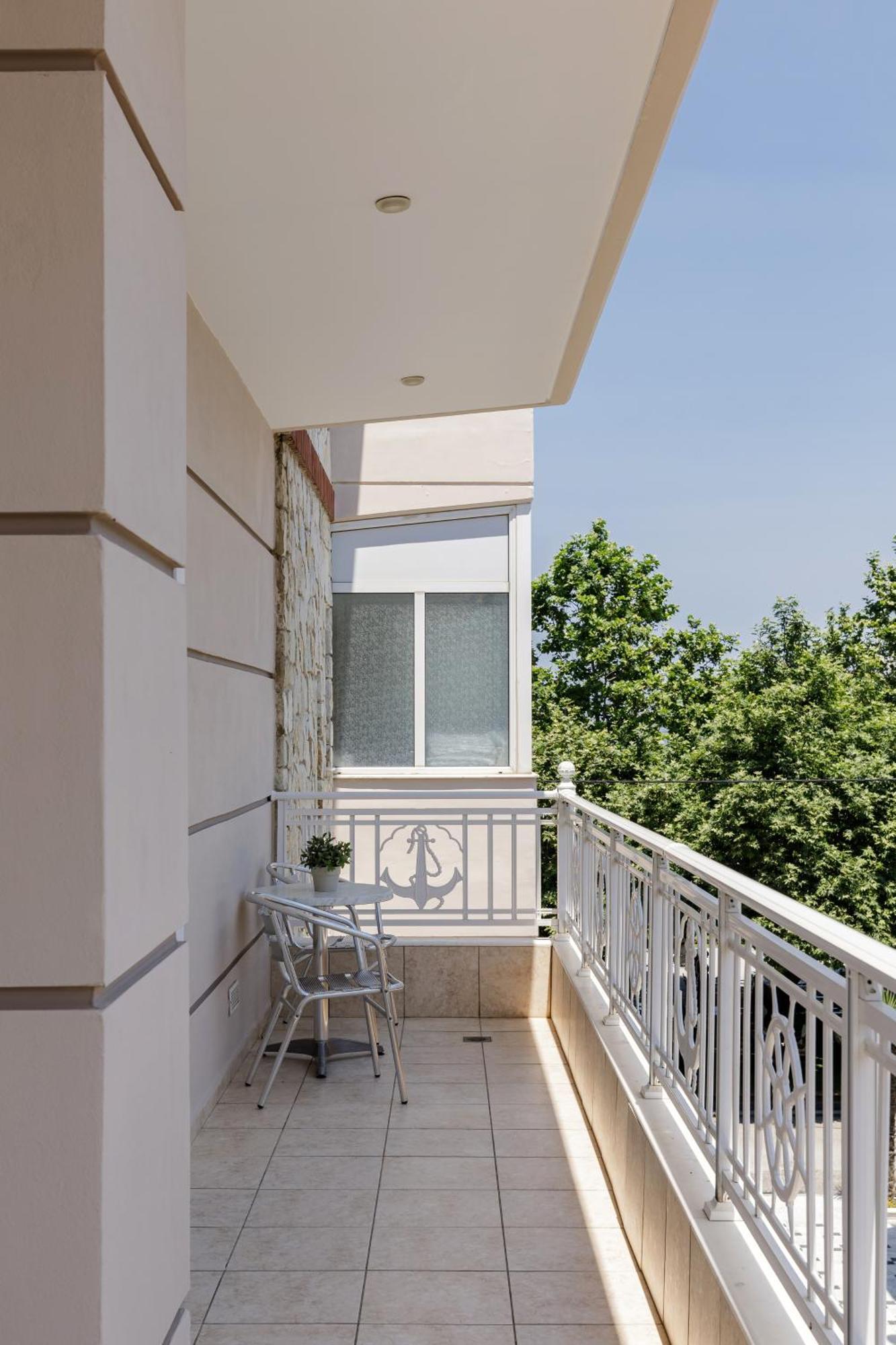 Agyra Seaview Hotel By Panel Hospitality 네오이포로이 객실 사진