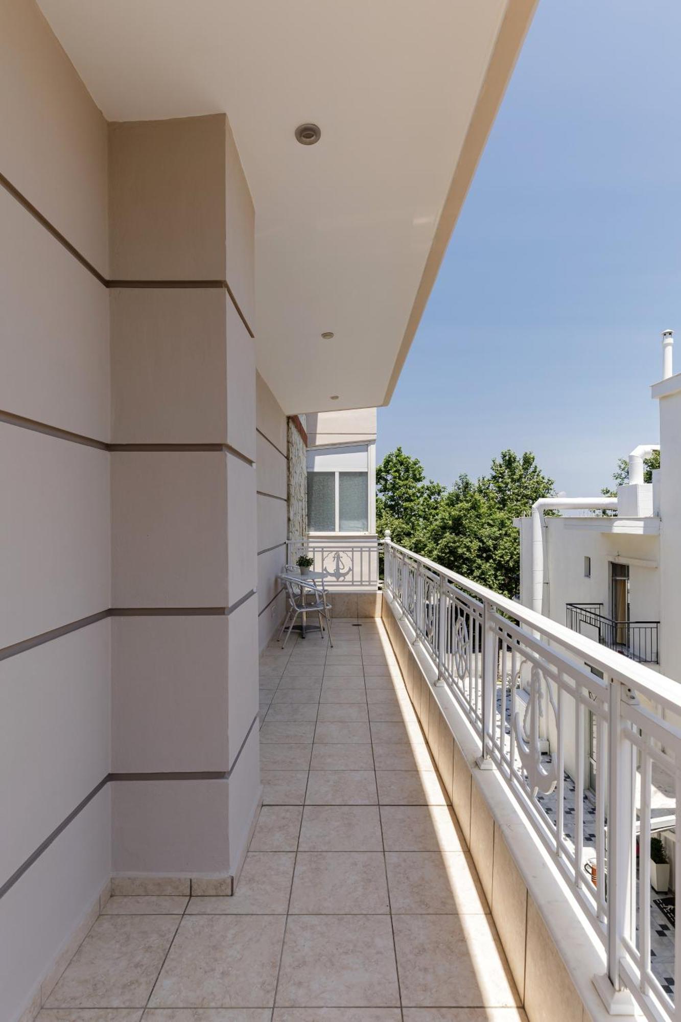 Agyra Seaview Hotel By Panel Hospitality 네오이포로이 객실 사진