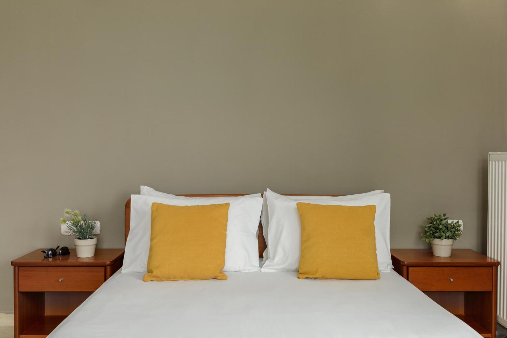 Agyra Seaview Hotel By Panel Hospitality 네오이포로이 외부 사진